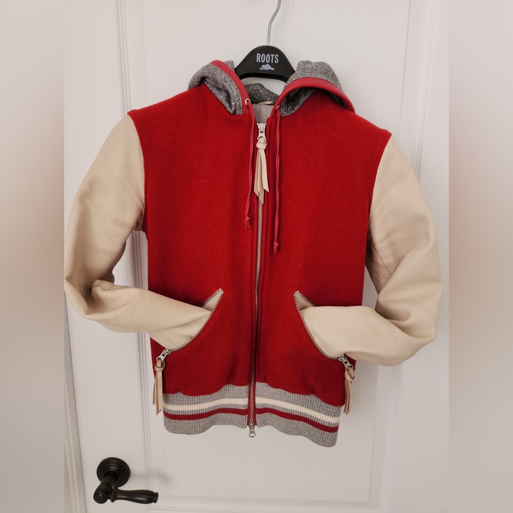 VINTAGE RARE FIND Women’s Roots varsity jacket